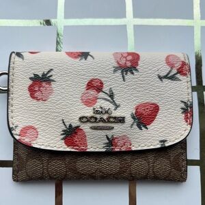 ❌SOLD❌Coach card wallet